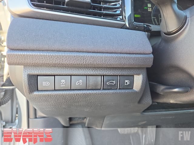 Certified 2025 Toyota Camry LE FWD image 17