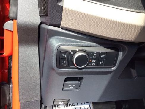 Used 2024 Ford Bronco Wildtrak image 11