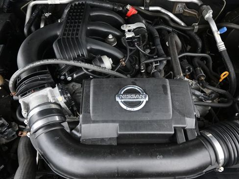Used 2019 Nissan Frontier SV AWD/4WD image 38