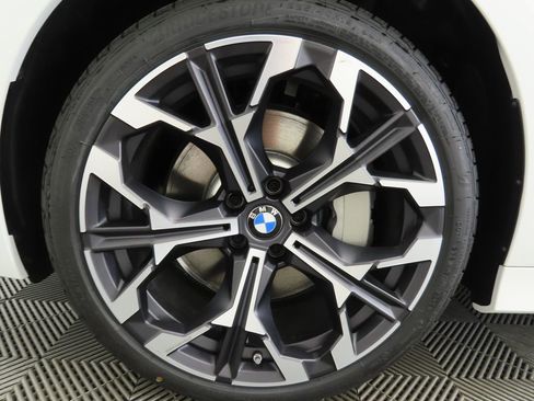 New 2026 BMW 330i Sedan w/ Convenience Package image 30