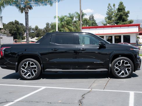 Used 2024 Chevrolet Silverado EV RST w/ LPO, Utility Wall Package image 3