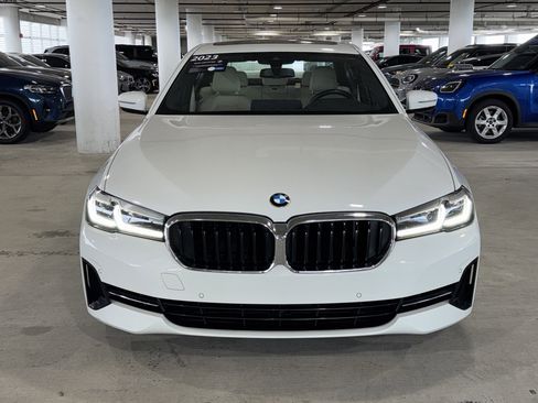 Used 2023 BMW 540i w/ Convenience Package RWD image 3