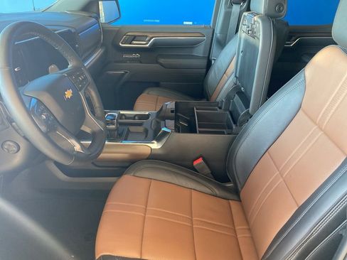 Certified 2025 Chevrolet Silverado 1500 High Country w/ High Country Premium Package image 9