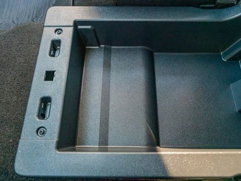 Used 2022 Ford F150 Lariat w/ Equipment Group 501A Mid image 33