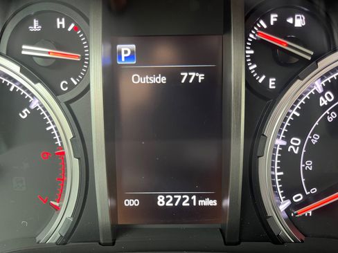 Used 2021 Toyota 4Runner Limited image 2