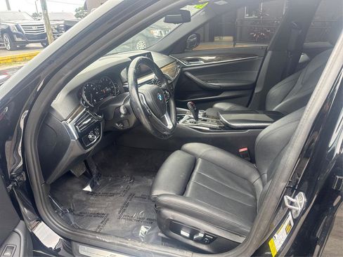 Used 2019 BMW 530i w/ Convenience Package image 9