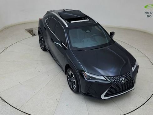 Used 2025 Lexus UX 300h FWD image 74