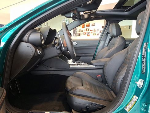 New 2025 Alfa Romeo Giulia AWD w/ Driving Assist Package image 6