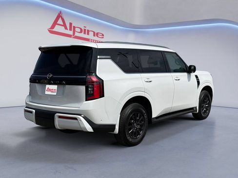Used 2025 Nissan Armada SV AWD/4WD image 5