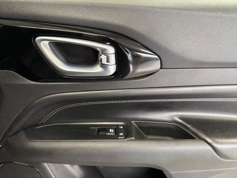 Used 2022 Jeep Compass Altitude w/ Sun and Sound Group image 53