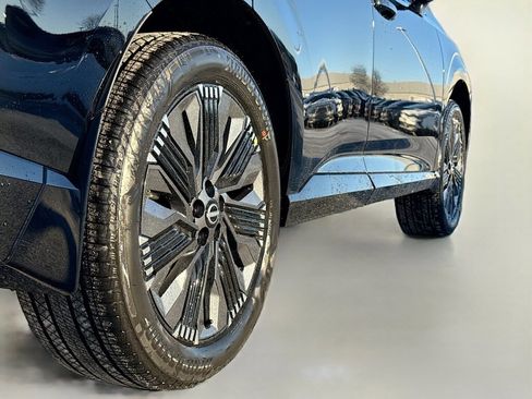 New 2026 Nissan Murano Platinum image 13