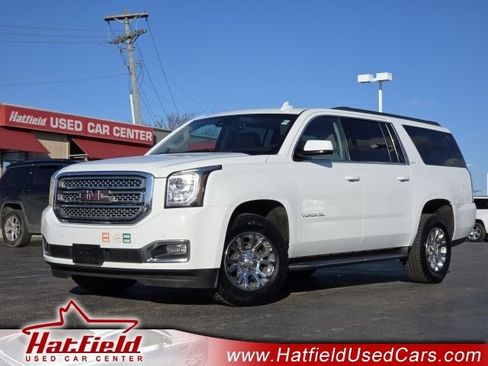 Used 2017 GMC Yukon XL SLT w/ Open Road Package image 1