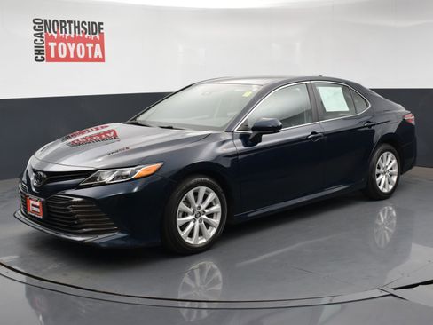 Used 2019 Toyota Camry LE image 8