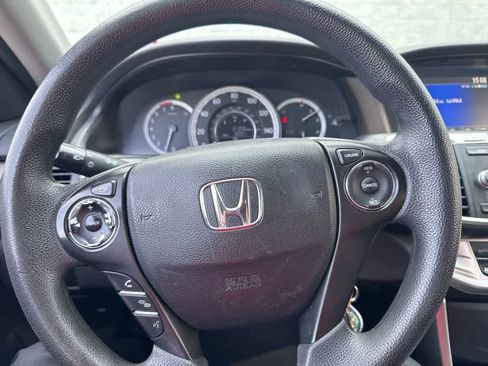 Used 2013 Honda Accord LX image 19