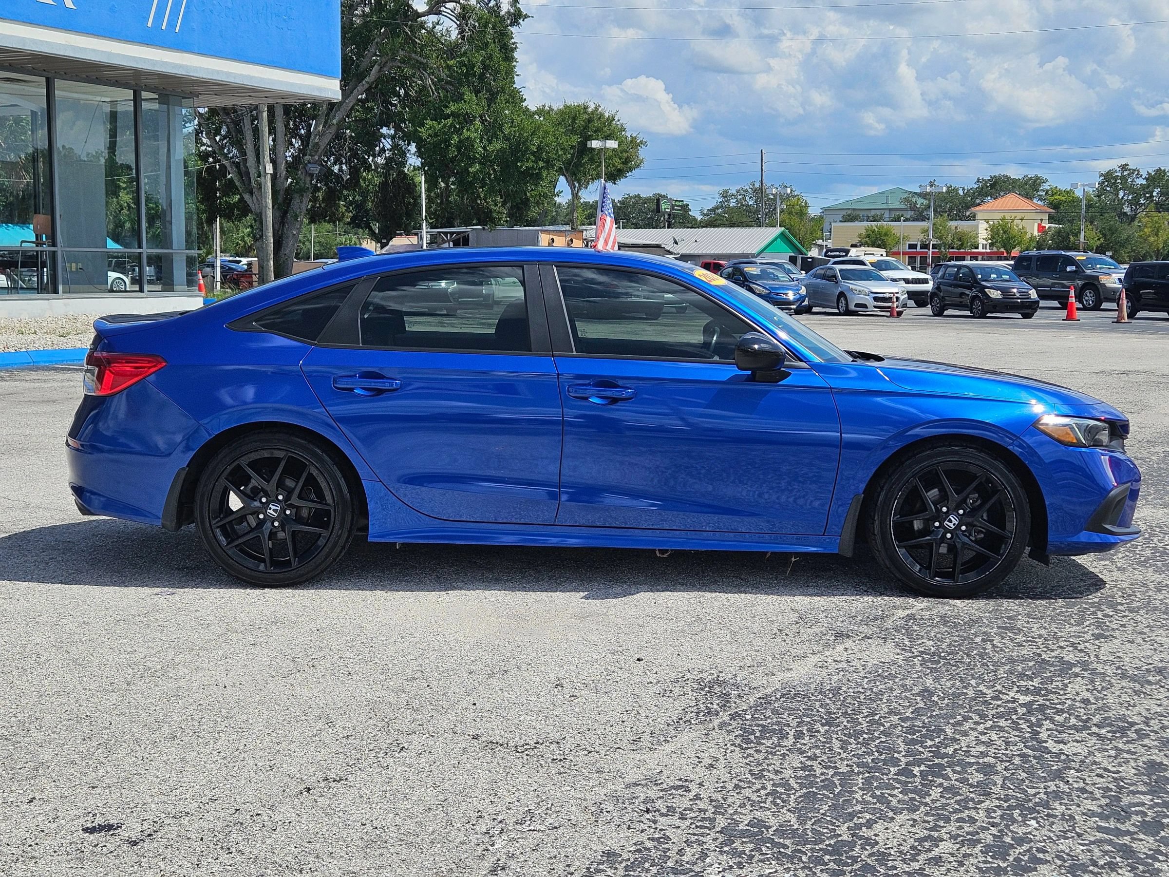 Used 2022 Honda Civic Sport image 8