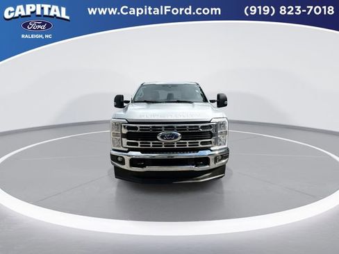 Certified 2025 Ford F250 XLT AWD/4WD image 3