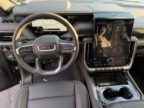 New 2026 GMC Yukon Elevation image 6