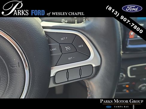 Used 2019 Jeep Compass Limited FWD image 30