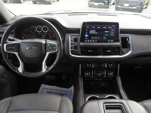 Used 2021 Chevrolet Suburban Z71 w/ Luxury Package AWD/4WD image 15