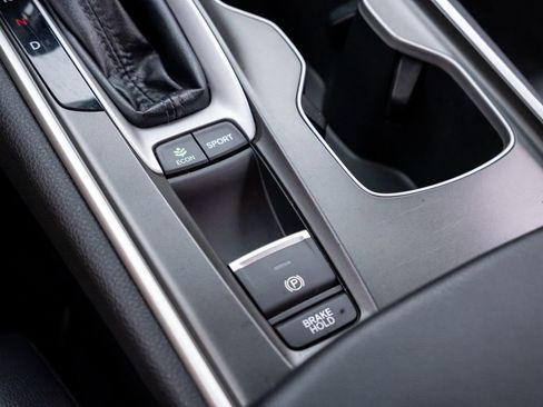 Used 2018 Honda Accord Sport image 26