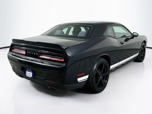 Used 2017 Dodge Challenger SXT RWD image 6