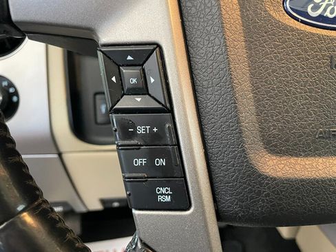 Used 2017 Ford Expedition Limited AWD/4WD image 10