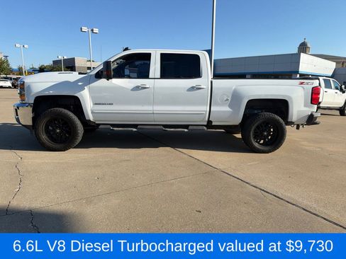 Used 2019 Chevrolet Silverado 2500 LT AWD/4WD image 3