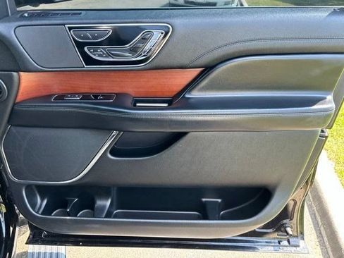 Used 2020 Lincoln Navigator Reserve RWD image 58