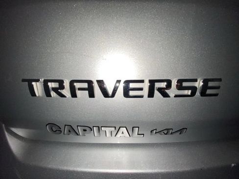 Used 2019 Chevrolet Traverse Premier w/ Driver Confidence II Package FWD image 27