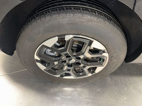 Certified 2025 Kia Sorento S image 13