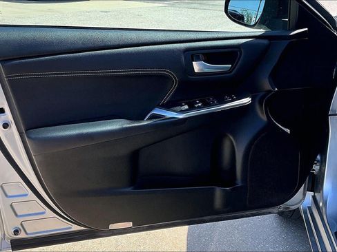 Used 2017 Toyota Camry XLE FWD image 20