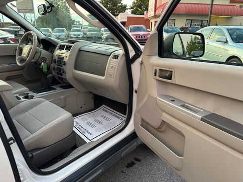Used 2012 Ford Escape XLT image 19