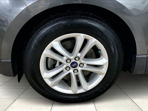 Used 2019 Ford Edge SEL w/ Equipment Group 201A image 9