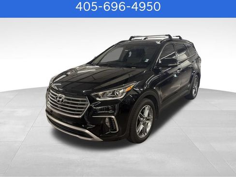 Used 2017 Hyundai Santa Fe FWD image 1