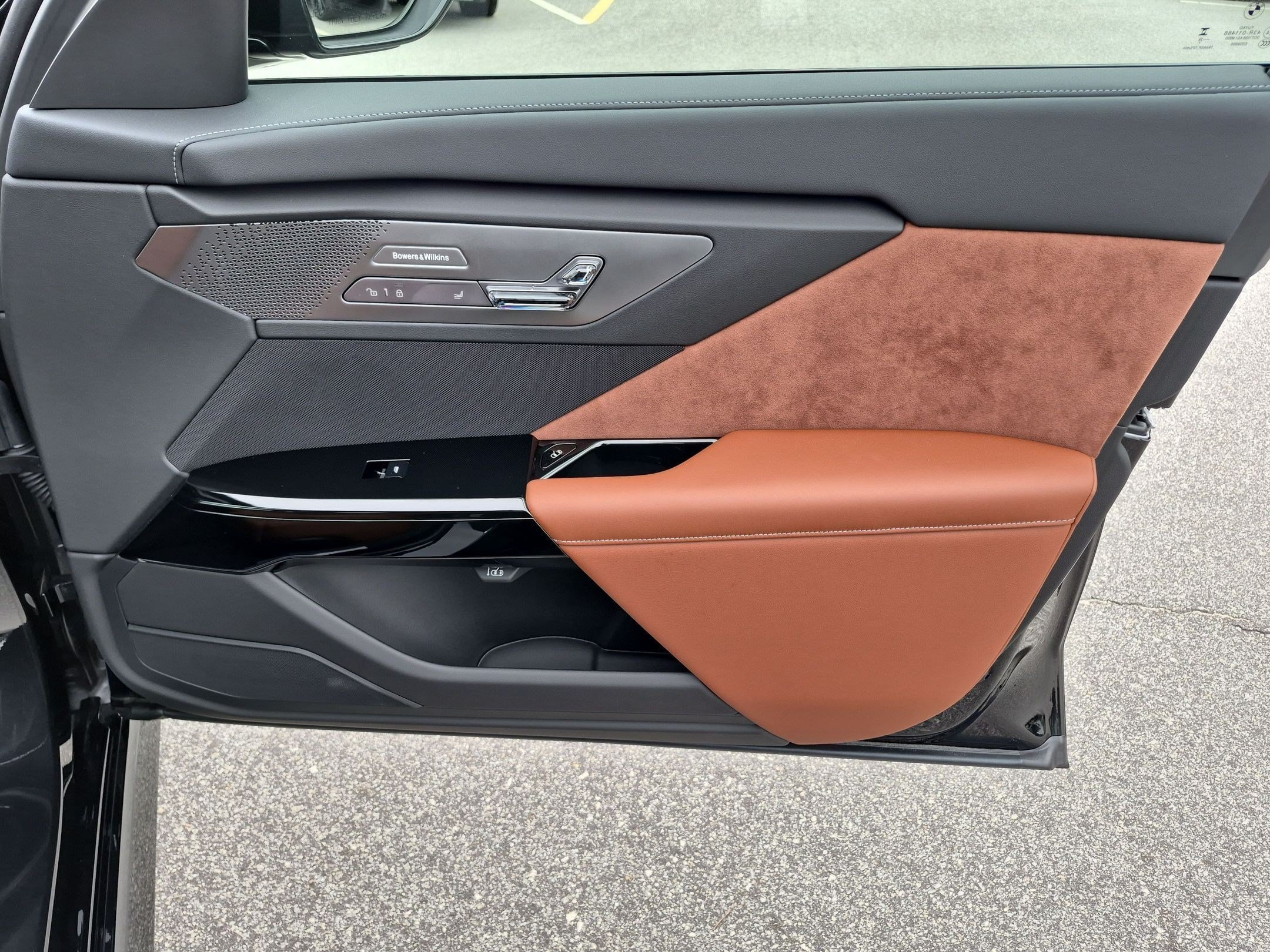 New 2027 BMW 740i w/ Executive Package RWD image 32