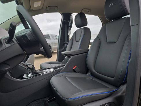 New 2026 Buick Encore GX Sport Touring w/ Comfort Package AWD/4WD image 15