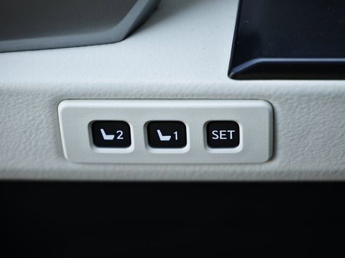 Used 2022 Lexus GX 460 Premium image 18