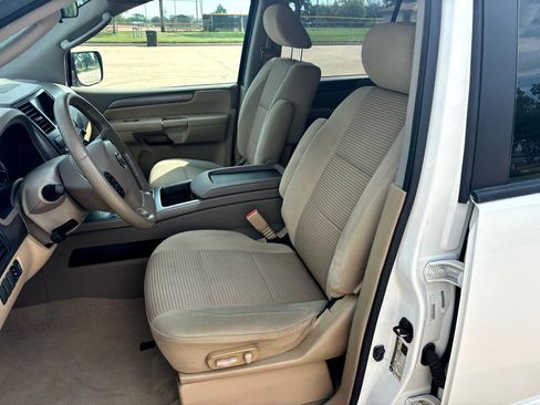 Used 2011 Nissan Armada SV image 15