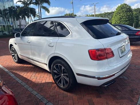 Used 2019 Bentley Bentayga image 9
