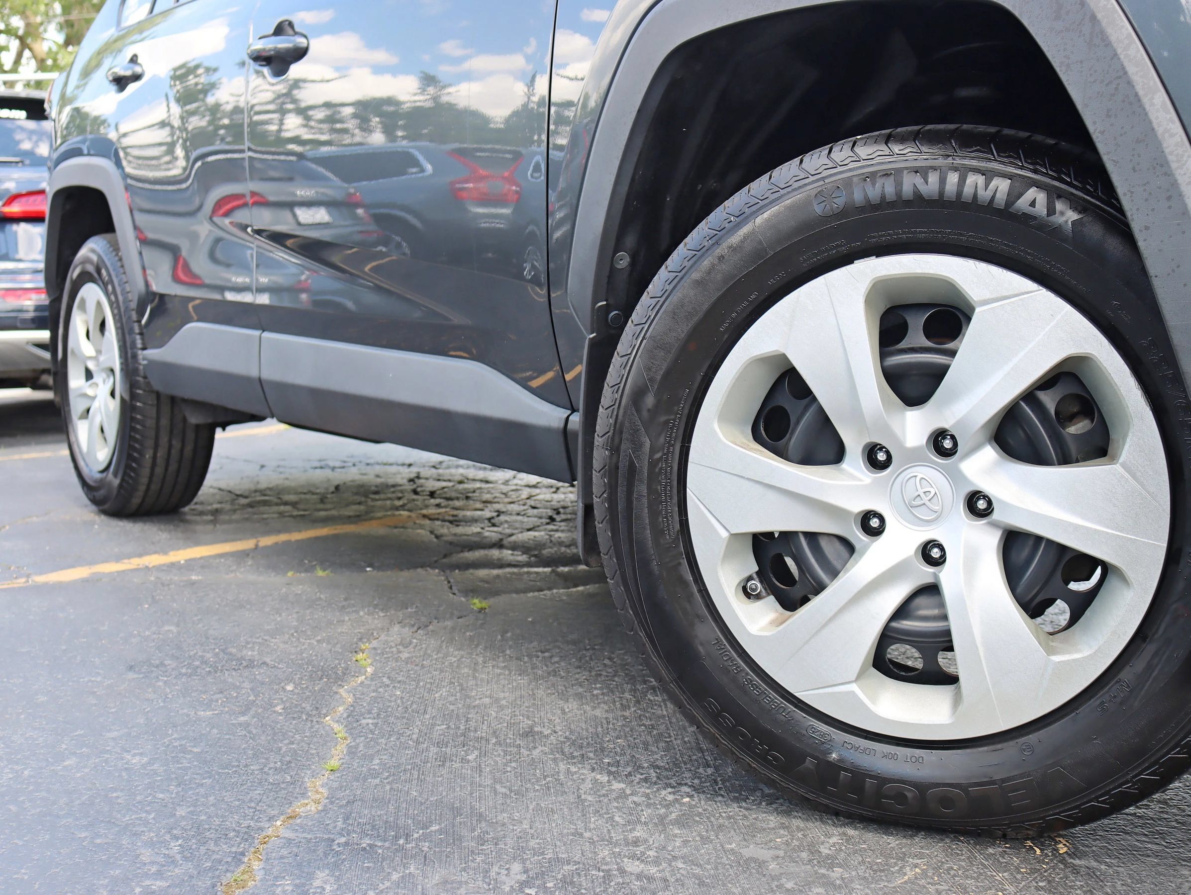 Used 2019 Toyota RAV4 LE w/ All Weather Liner Package AWD/4WD image 5