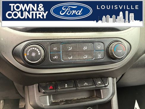 Used 2017 Chevrolet Colorado LT w/ LT Convenience Package AWD/4WD image 11