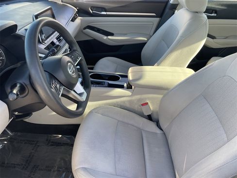 Used 2021 Nissan Altima 2.5 SV image 21