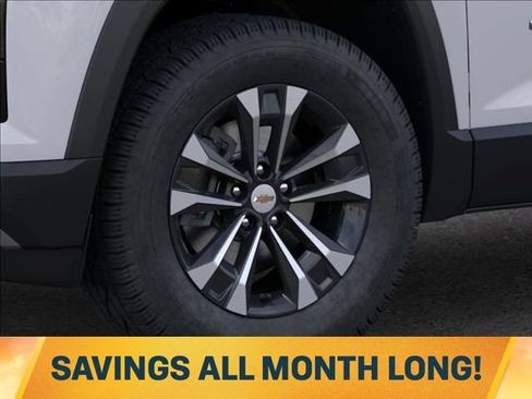 New 2027 Chevrolet Equinox LT w/ LPO, Floor Liner Package FWD image 9