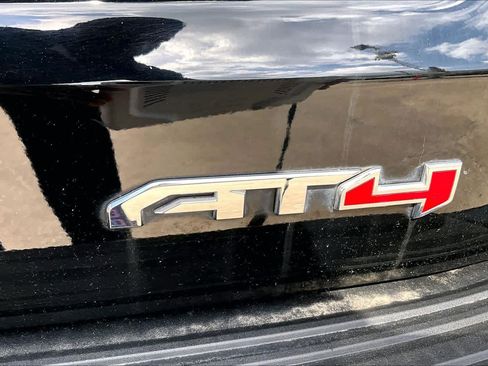 Used 2022 GMC Yukon XL AT4 AWD/4WD image 10