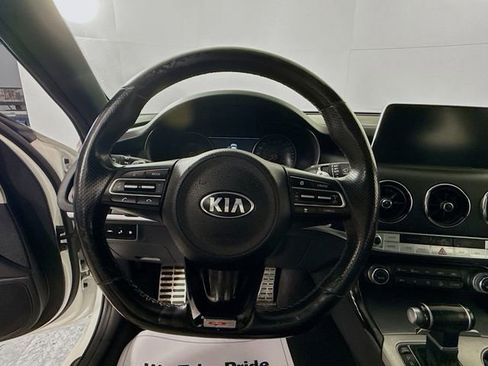 Used 2020 Kia Stinger GT1 image 12