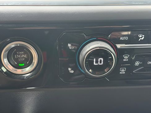 Certified 2023 Chevrolet Silverado 1500 LT Trail Boss w/ LPO, Dark Essentials Package AWD/4WD image 16