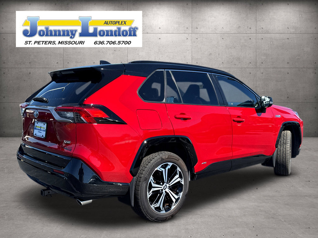 Used 2021 Toyota RAV4 XSE w/ Premium Package AWD/4WD image 2