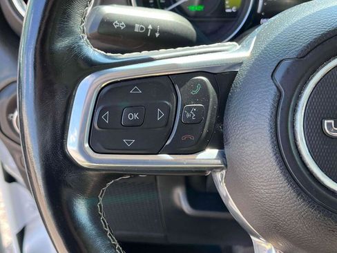 Used 2021 Jeep Wrangler Unlimited Sahara w/ Cold Weather Group AWD/4WD image 33
