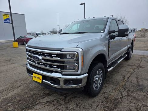 Used 2023 Ford F250 Lariat AWD/4WD image 2