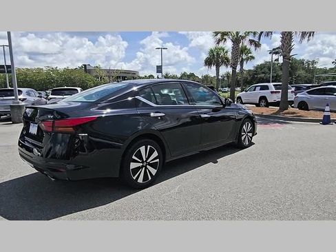 Used 2019 Nissan Altima 2.5 SV FWD image 27